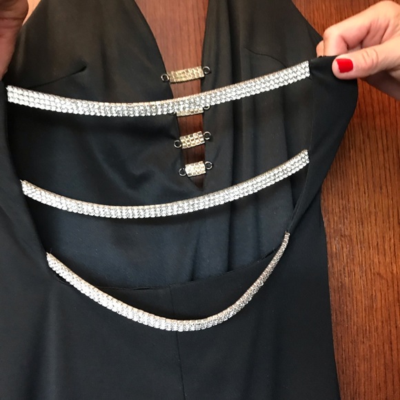 Black evening gown- worn once, perfect condition. - Picture 5 of 6